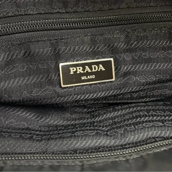 Prada tote - Picture 3 of 6